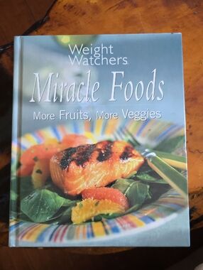 Weight Watchers Miracle Foods Cookbook - 2001 Vintage